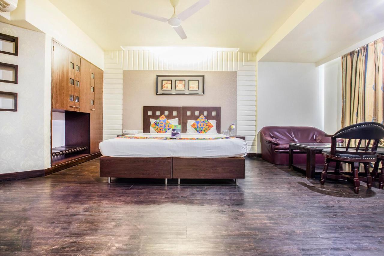 Fabhotel Savoy Suites Mumbai Airport Экстерьер фото